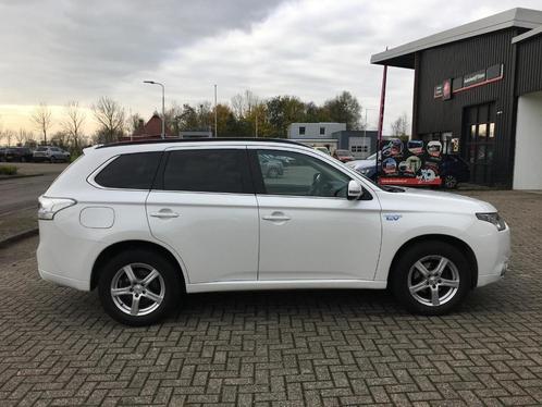 Mitsubishi Outlander 2.0 Dohc Mivec Phev 203pk 4WD CVT 5P