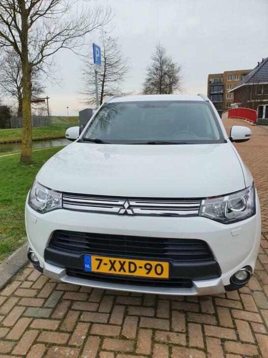 Mitsubishi Outlander 2.0 I Phev 4WD 2014 Wit