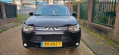 Mitsubishi Outlander 2.0 MPI 2WD CVT 2012 Zwart..7pers..AUT