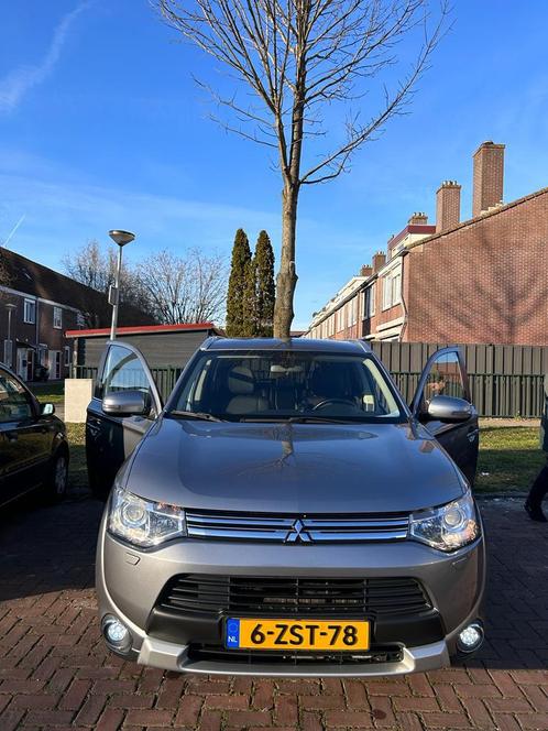 Mitsubishi Outlander 2.0 Phev 4WD CVT 5P 2015 Grijs