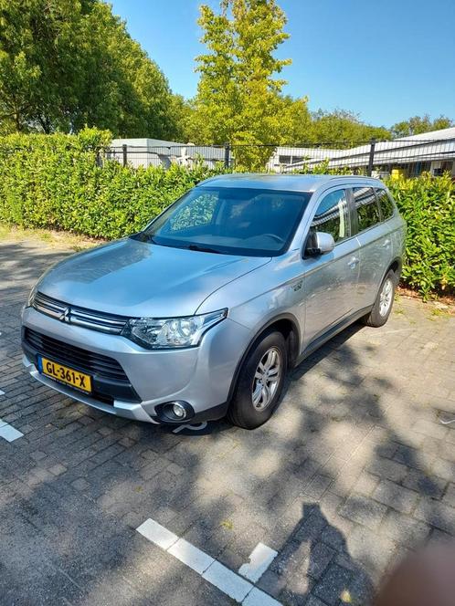 Mitsubishi Outlander 2.0 Phev 4WD CVT 5P 2015 Grijs