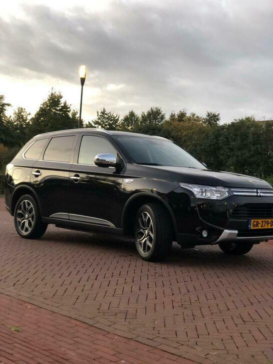 Mitsubishi Outlander 2.0 Phev 4WD CVT 5P 2015 Zwart