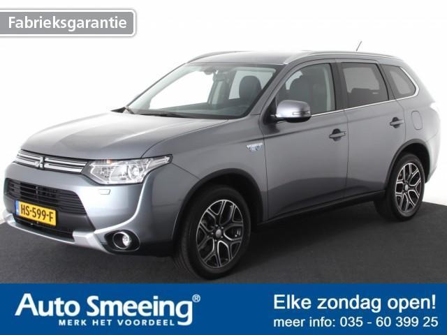 Mitsubishi Outlander 2.0 PHEV Executive 7 4WD Navigatie