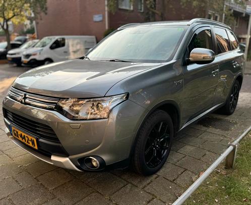 Mitsubishi Outlander 2.0 Phev Full Option 4WD 