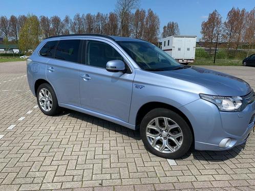 Mitsubishi Outlander 2.0 PHEV Instyle LEDER