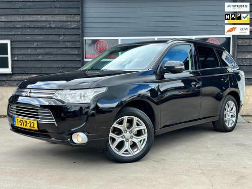 Mitsubishi Outlander 2.0 PHEV instyle Panodak Leer NAP