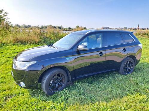 Mitsubishi Outlander 2.0 PHEV Instyle  winterbanden