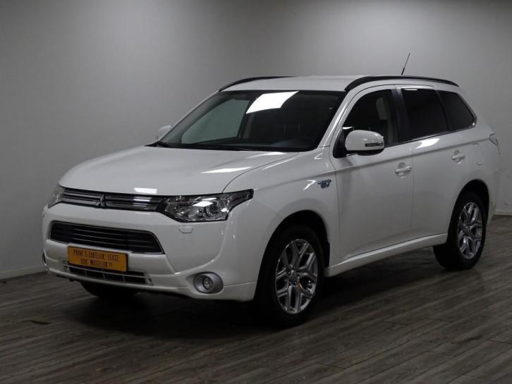 Mitsubishi Outlander 2.0PHEV Hybrid executive edit