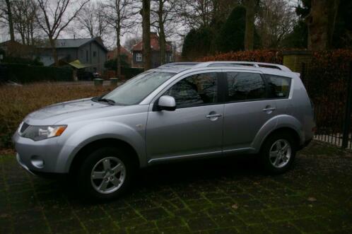 Mitsubishi Outlander 2.4 MPI 4WD 2009 Grijs