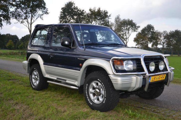 Mitsubishi Pajero 3.0 GLS 4V Metaltop V6 4WD 1995 Blauw