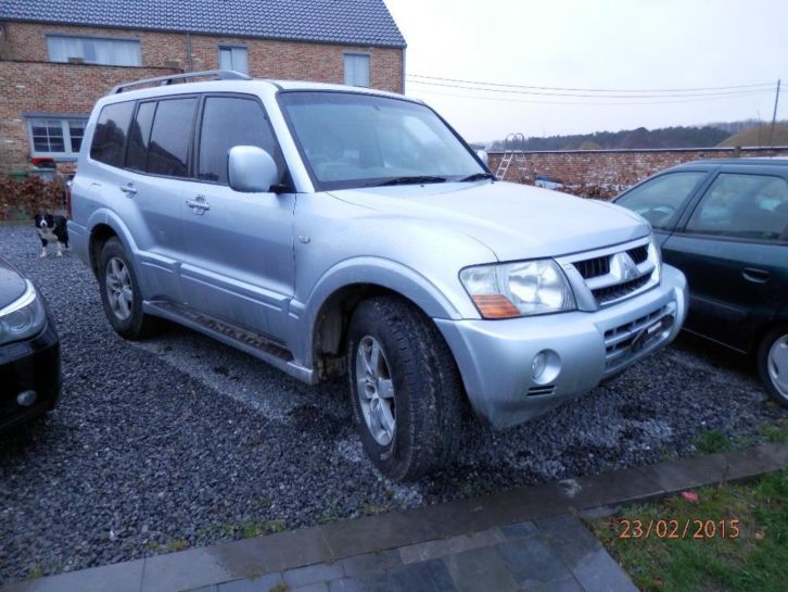 mitsubishi pajero