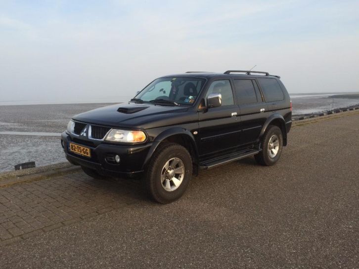 Mitsubishi Pajero Sport 2.5 TD GLS 2007 Zwart