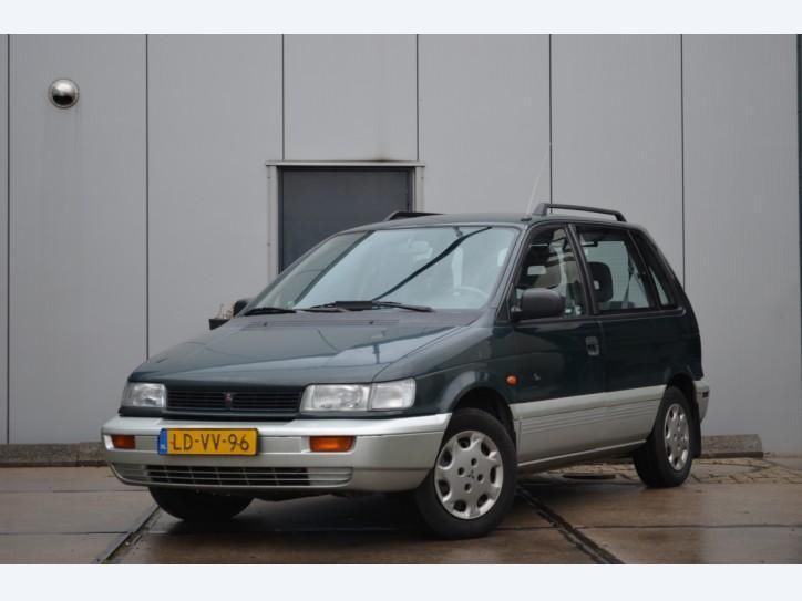 Mitsubishi Space Runner 1.8 GLXi (bj 1995)