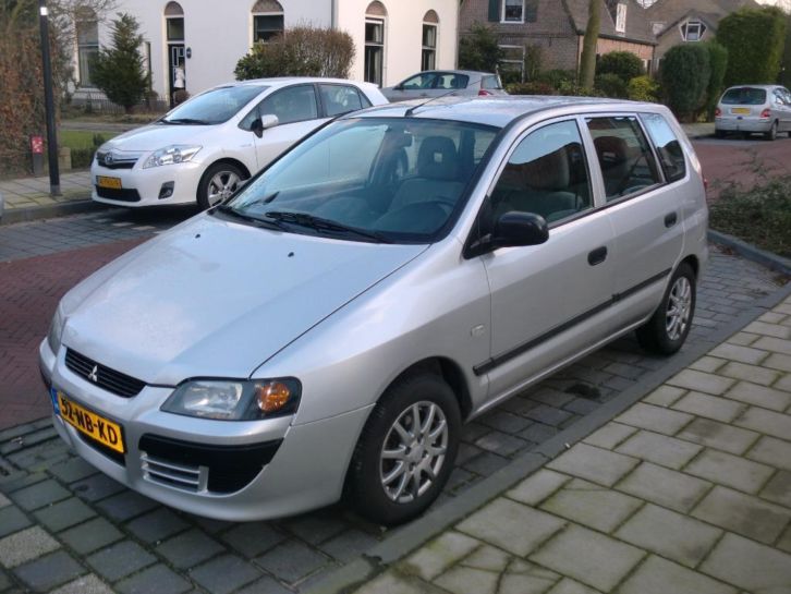 Mitsubishi Space-Star 1.3 Family 2003 Grijs