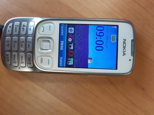 mobiele telefoon Nokia 6303CI inclusief lader