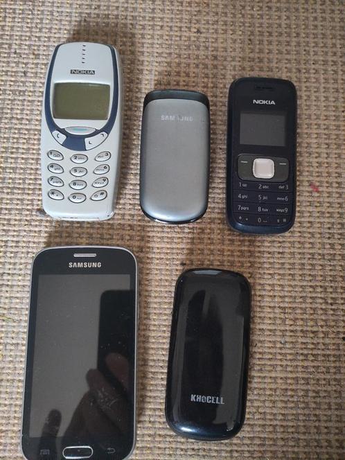 Mobieltjes  2xNokia, Samsung, Khocell  smartphone