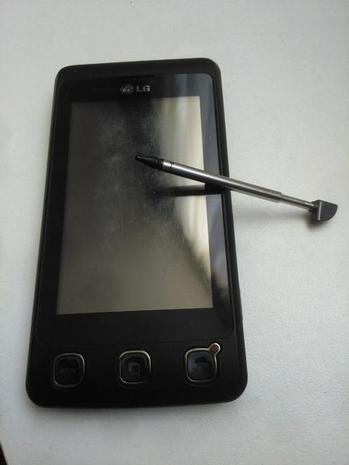 MOET NU WEG coole LG Cookie KP-500 old school smartphone.