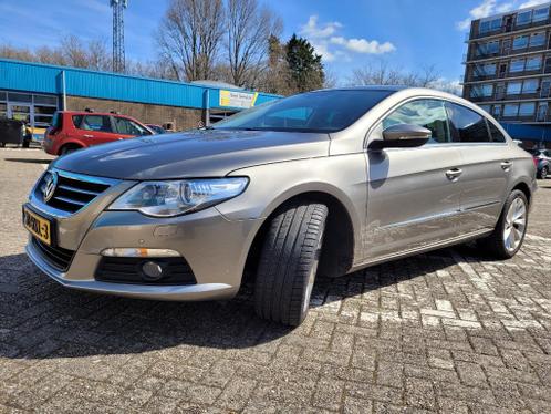 MOET NU WEG  Volkswagen Passat 1.8 TSI 118KW CC 2009 Bruin