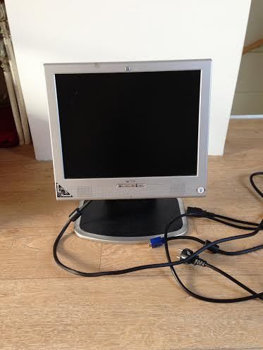 Monitor HP1530 roterend 15 inch LCD