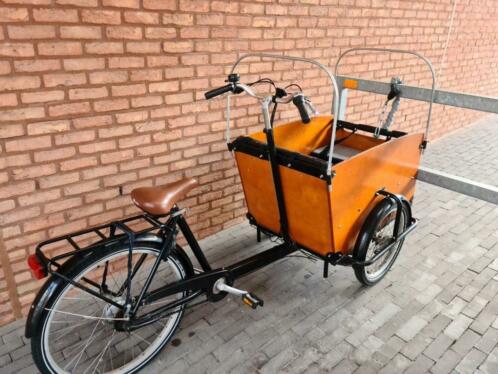 Mooi 5 speed Babboe bakfiets (without rain cover)
