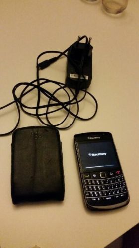 Mooi blackberry bold 9700 met 2 gb geheugen kart