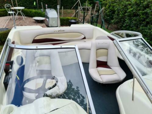 Mooi Sensation 1600 BR speedboot met open punt.