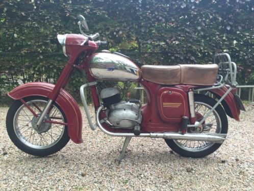 Mooie 150cc Jawa junior