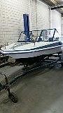 mooie 5 persoons speedboot type bayliner met motor 12 pk