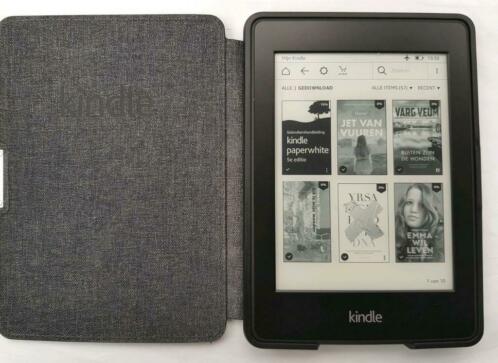 Mooie Amazon Kindle Paperwhite ereader met sleepcover