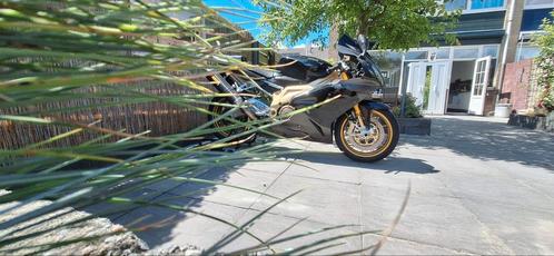 Mooie aprilia RSV 1000 R Factory uit 2006 Ohlins veel carbon