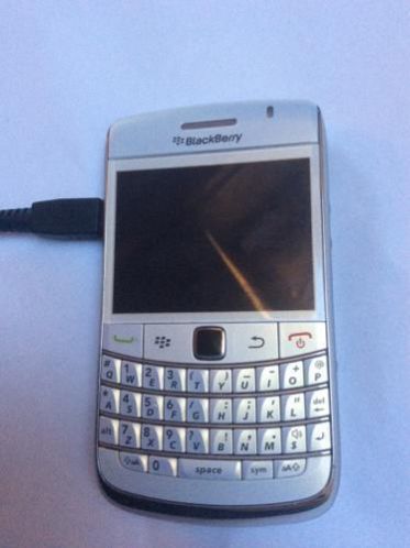 Mooie blackberry bold 9700 te koop