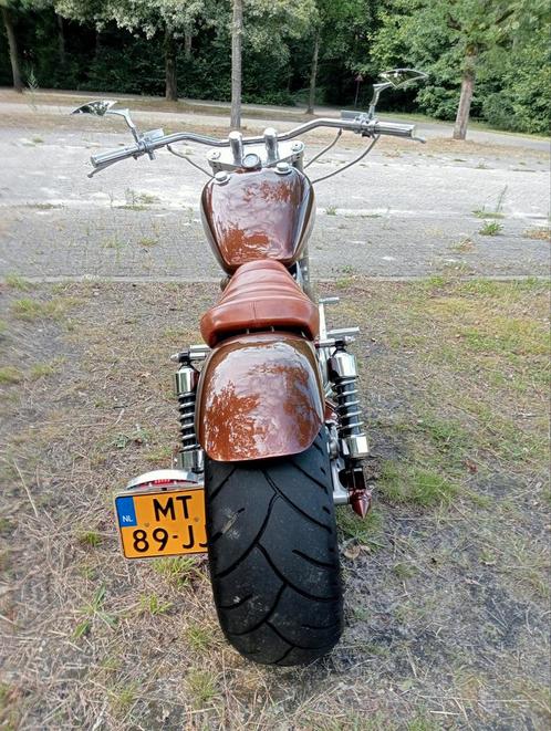 Mooie bruut verbouwde Custom intruder met 240 achterband