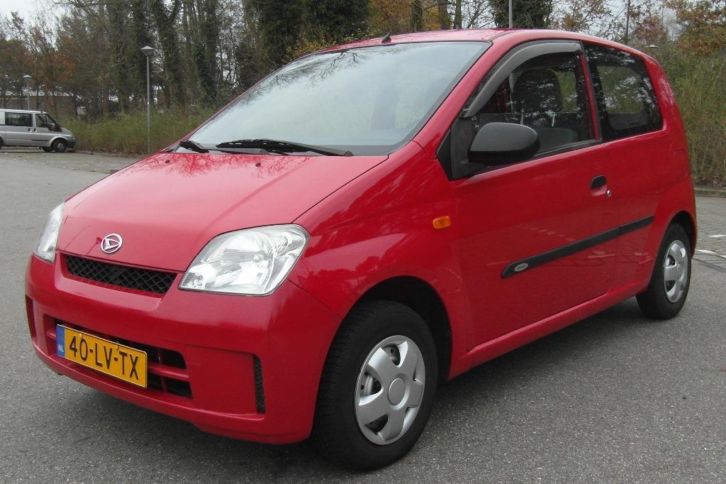 Mooie Daihatsu Cuore 1.0 2003 Rood