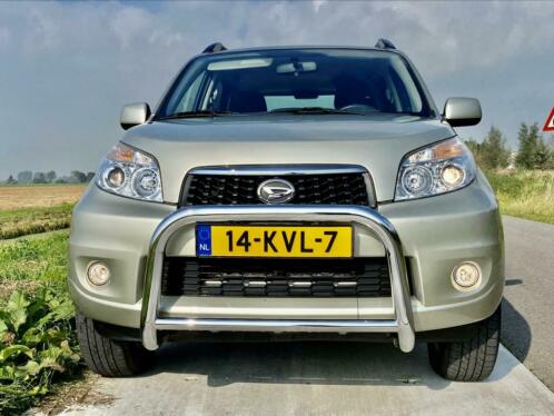 Mooie daihatsu terios 1.5 2wd trophy beige metallic 2010