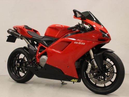 Mooie Ducati 848 met veel opties