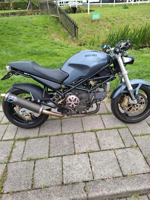 Mooie Ducati monster 900 super geluid