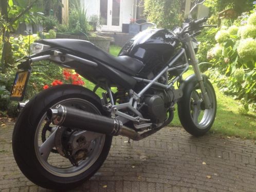 Mooie Ducati monster dark 600