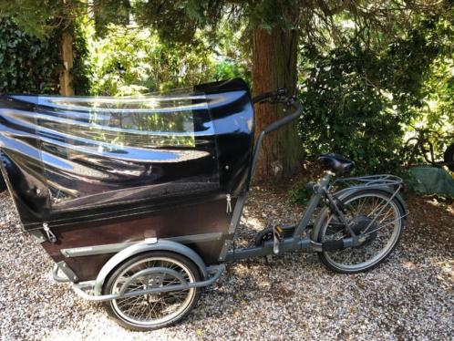 Mooie elektrische bakfiets merk De Fietsfabriek