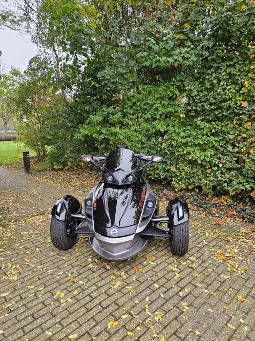 Mooie goed onderhouden Can Am Spyder RSS 2014