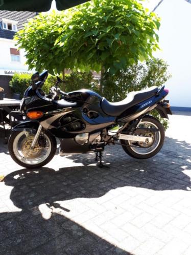 Mooie goed onderhouden Suzuki GSX 600 F