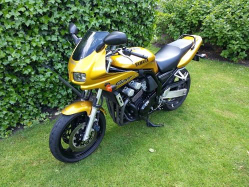 Mooie GoudGele Yamaha FZS600 Te Koop