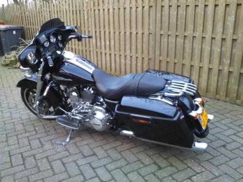 mooie harley davidson street glide