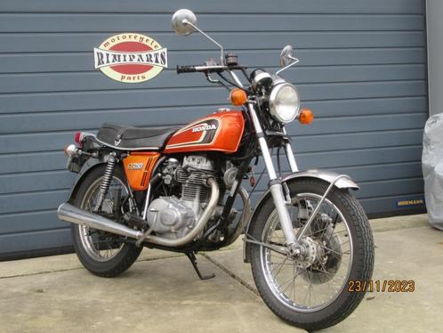 Mooie Honda CB250 Twin CB 250 Blauwe plaat b.j. 1974