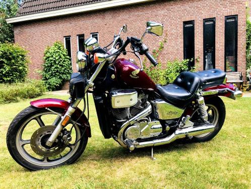 Mooie Honda Shadow (VT) 700 cc