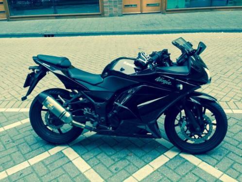 Mooie Kawasaki Ninja 250R te koop