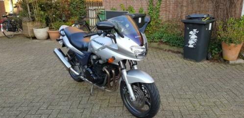 Mooie Kawasaki ZR 7 S