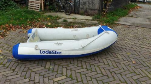 Mooie Lodestar rubberboot met 4 takt buitenboord motor