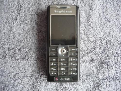 mooie mobiele telefoon sony ericsson met camera T..Mobilo