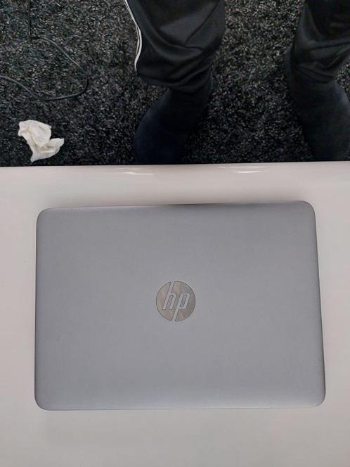 Mooie moderne dunne HP i5 Laptop 7de Gen 250 ssd 8 GB DDR4