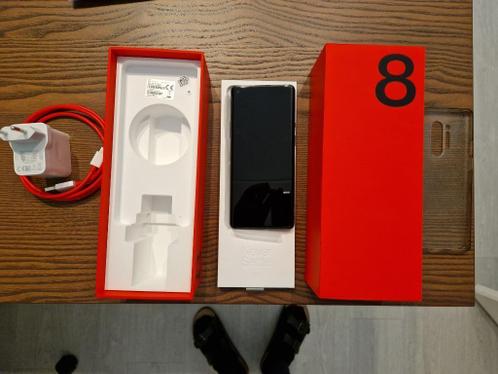 Mooie Oneplus 8 Pro zwart